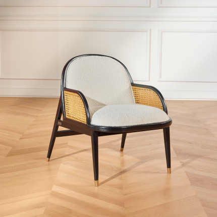 MARCEL – Sillón de estilo moderno en ratán, madera maciza y tejido efecto lana bouclé, 1 plaza