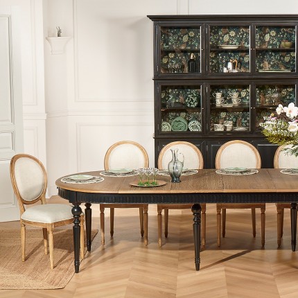 AUDE - Extendable dining table in a romantic style made of oak, black legs, seats 6/16