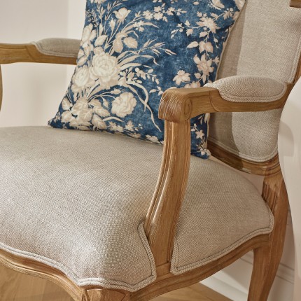 INES – Louis XV style cabriolet armchair in wood and premium linen fabric, 1 seat