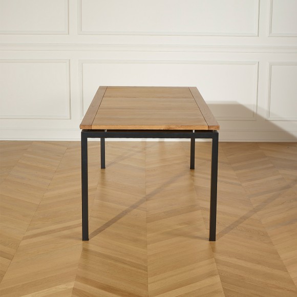 AIMIE - Table à manger style industriel avec plateau en chêne et pieds métal, 8 convives, bois certifié FSC®