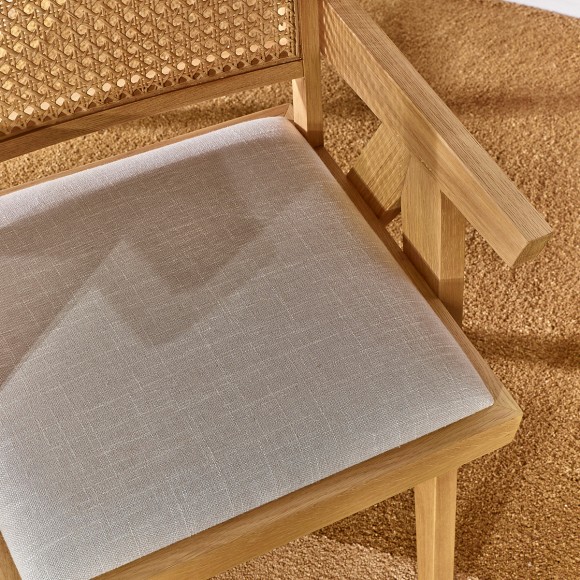 CAPORAL - Sillón de estilo moderno en madera maciza y tela ignífuga, 1 plaza