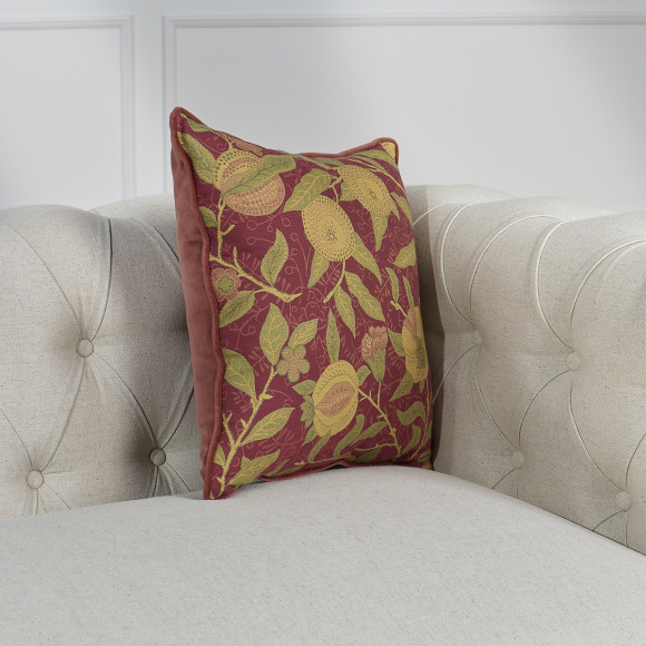 ORCHARD – Square cushion in shabby chic style made of cotton velvet with floral and fruity patterns, 43 x 43 cm