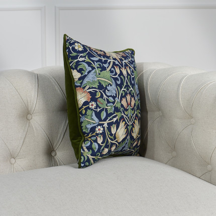 CLOCHETTE – Square cushion with a romantic style in cotton velvet with floral patterns, 43 x 43 cm