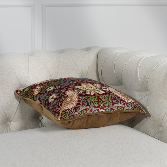 CÉLESTINE – Romantic style square cushion with fauna and flora patterns, 43 x 43 cm