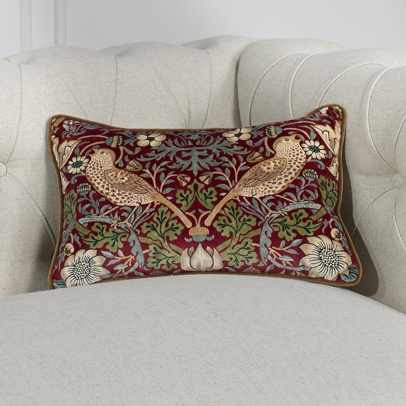 CÉLESTINE - Rectangular cushion in romantic style with fauna and flora patterns, 42 x 27 cm