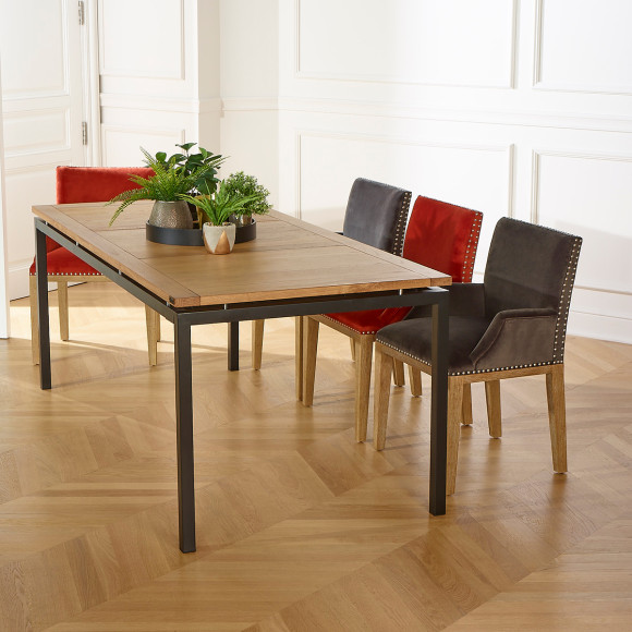 AIMIE - Table à manger style industriel avec plateau en chêne et pieds métal, 8 convives, bois certifié FSC®