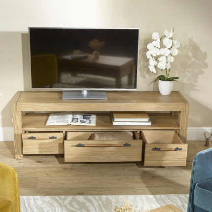 MEGÈVE– Meuble tv 150 cm en bois massif style contemporain, 3 tiroirs, 1 étagère, bois certifié FSC®