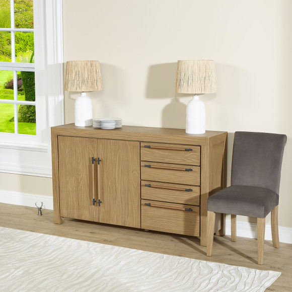 MEGÈVE – Credenza stile contemporaneo in legno massello, 4 cassetti, 2 ante, legno certificato FSC®