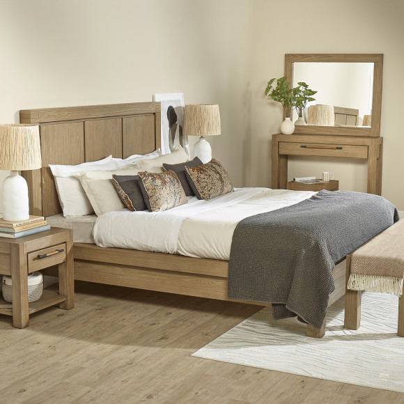 MEGÈVE – Cama de diseño moderno en madera maciza, 160 x 200, madera certificada FSC®