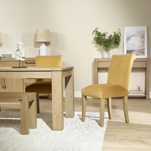 MEGEVE - Contemporary oak dining table, 1 extension, 8/10 guests, FSC® certified wood.