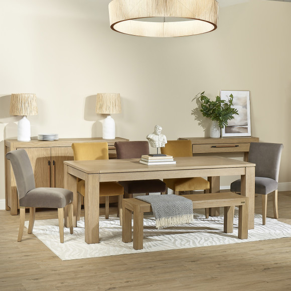 MEGEVE - Contemporary oak dining table, 1 extension, 8/10 guests, FSC® certified wood.