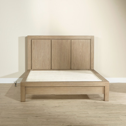 MEGÈVE – Cama de diseño moderno en madera maciza, 160 x 200, madera certificada FSC®