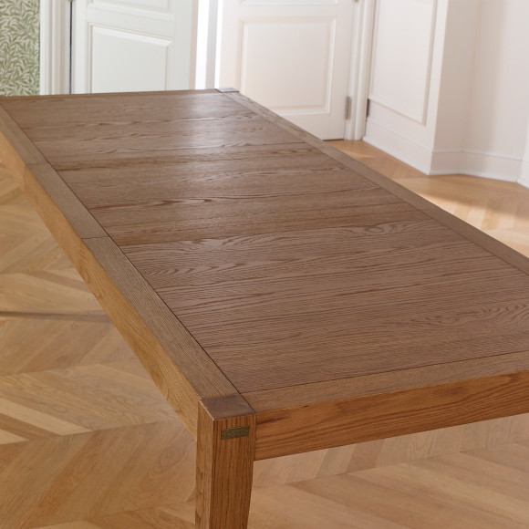 MONTANA - Table à manger extensible style moderne en chêne, 8 convives