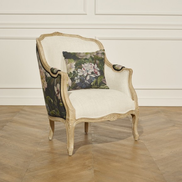 The VICTOR Armchair - Eden