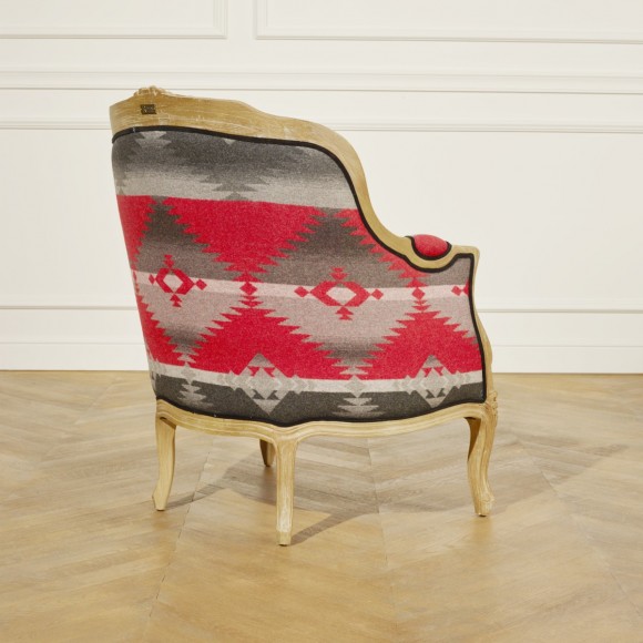 The VICTOR Armchair - Navajo