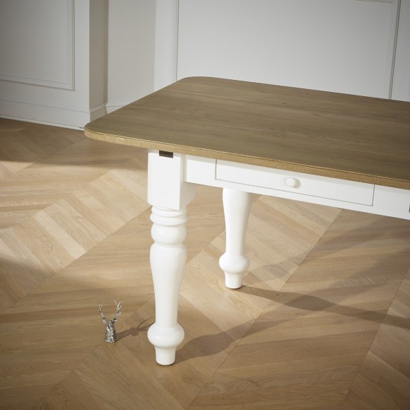 The ALEXIS Dining Table