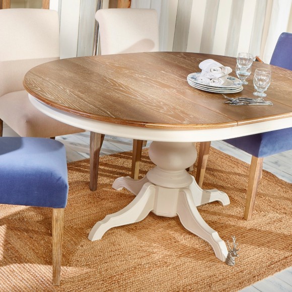 The ARIANE Dining Table