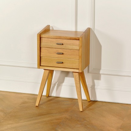 The NICOLAS Bedside Table