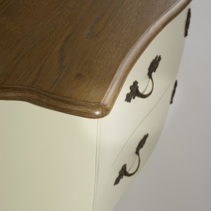 Commode Aliénor, chêne, patine rouge